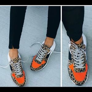 Cheetah tennis shoes